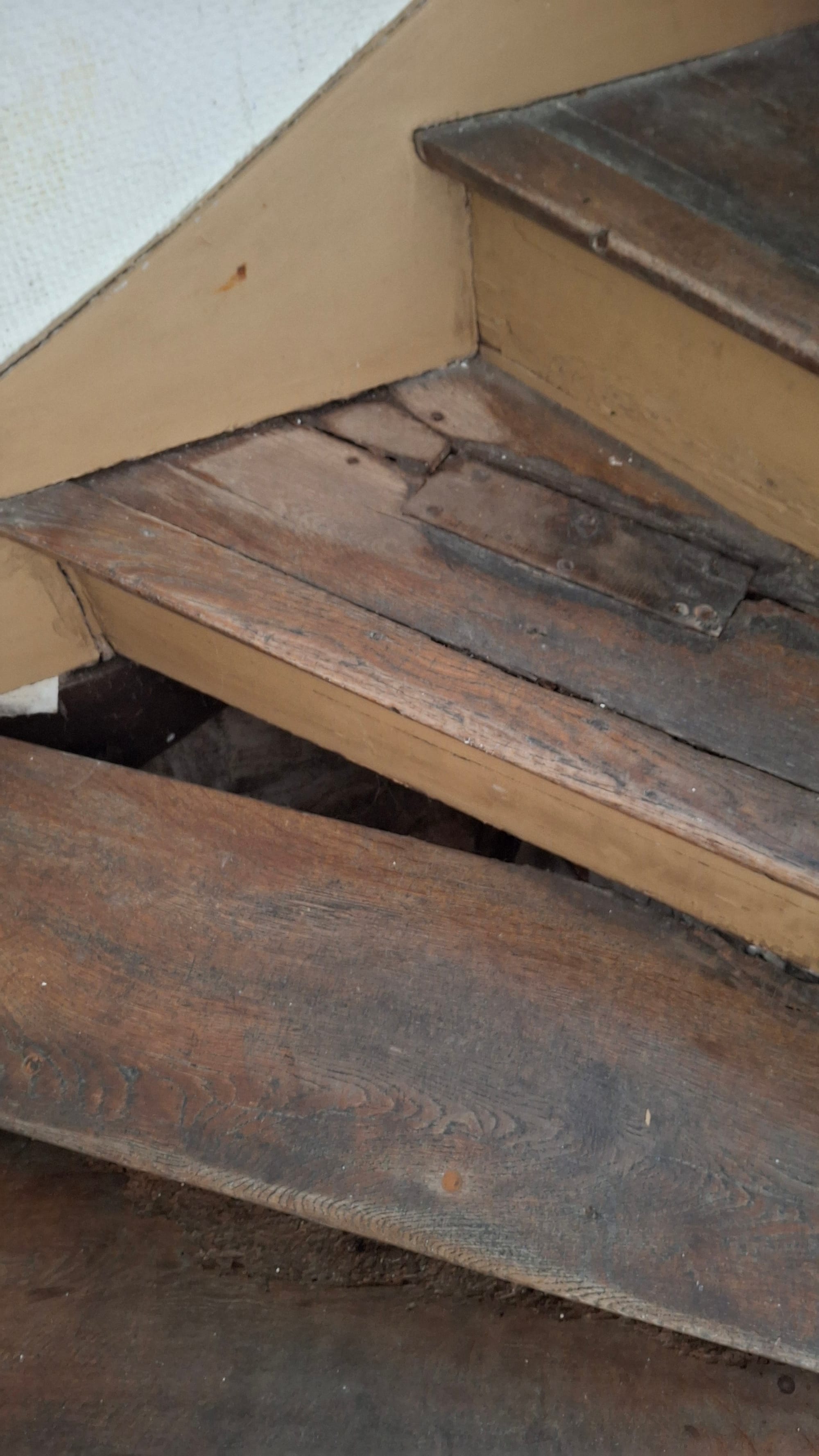 Please mind the step