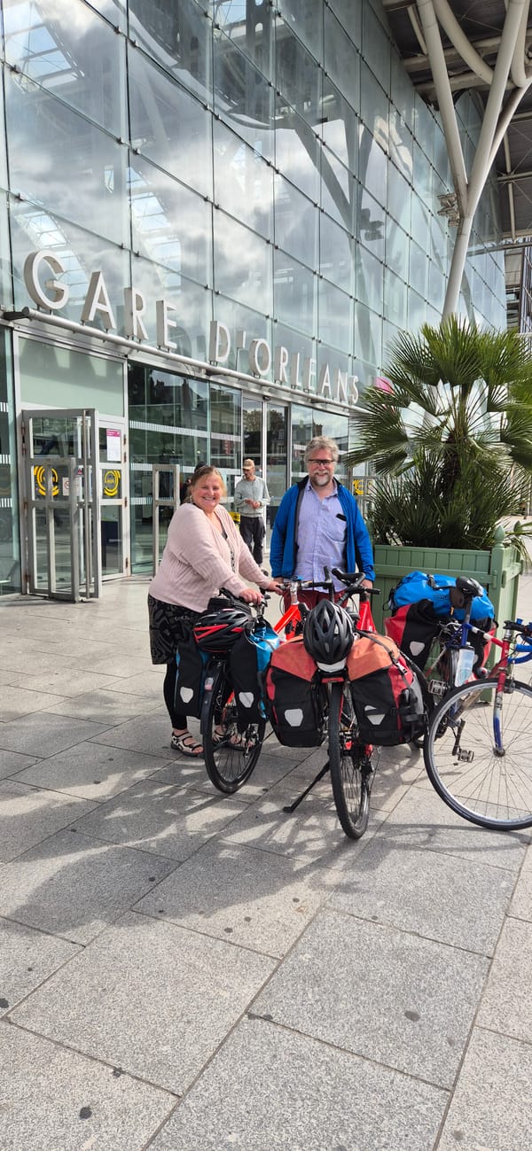 Nächste Station Orléans. Dieser Zug endet hier.